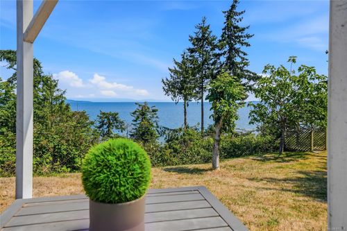 590 Willow St, Parksville, BC, V9P1A5 | Card Image