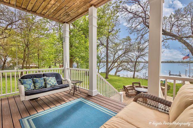 75 N Lake Ave, House other with 4 bedrooms, 4 bathrooms and 7 parking in Third Lake IL | Image 20