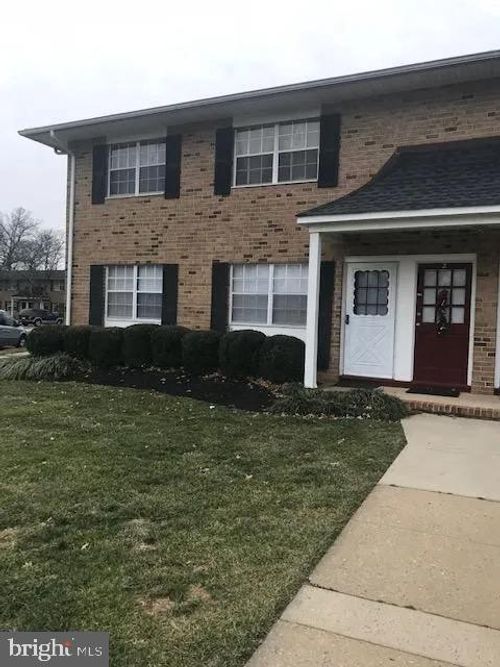 7-49 Garden View Ter, East Windsor, NJ, 08520-4611 | Card Image