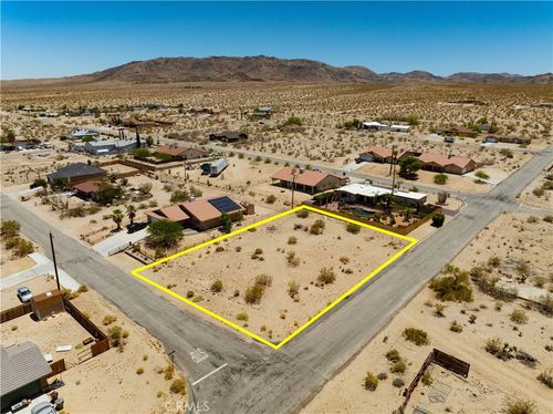 74811 Aladdin Dr, 29 Palms, CA, 92277-3902 | Card Image