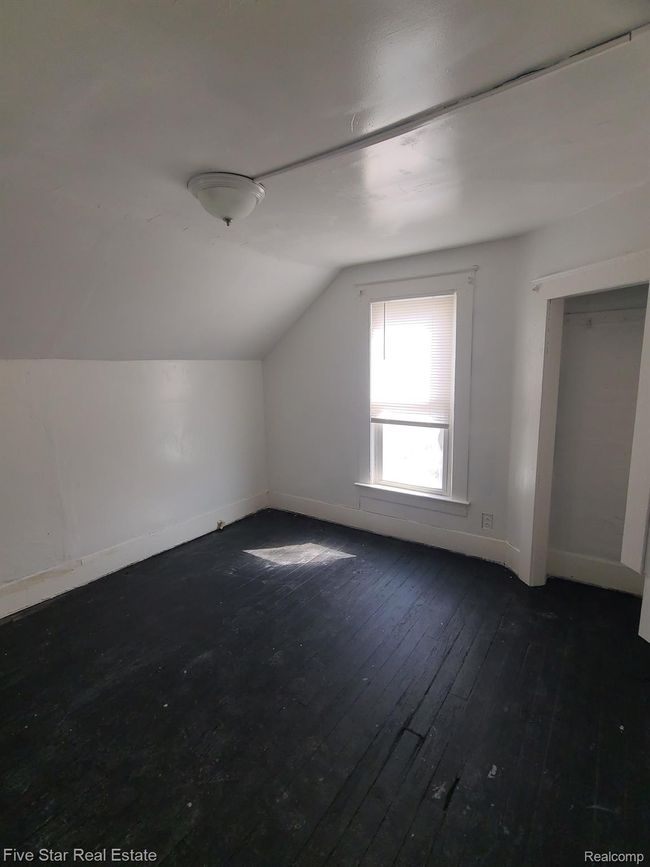 2002 Ferris Ave, House other with 4 bedrooms, 1 bathrooms and null parking in Flint MI | Image 15