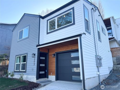 7213 33rd Ave S, Seattle, WA, 98118-3507 | Card Image