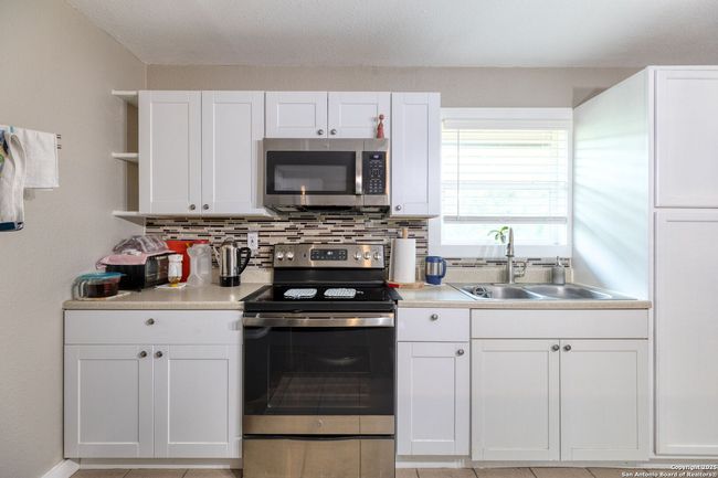 Kitchen | Image 9