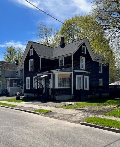 16 Columbia St, Norwich, NY, 13815-1806 | Card Image