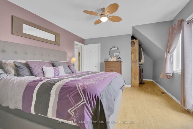 10658 Main St, House other with 4 bedrooms, 2 bathrooms and 3 parking in South Mountain ON | Image 16