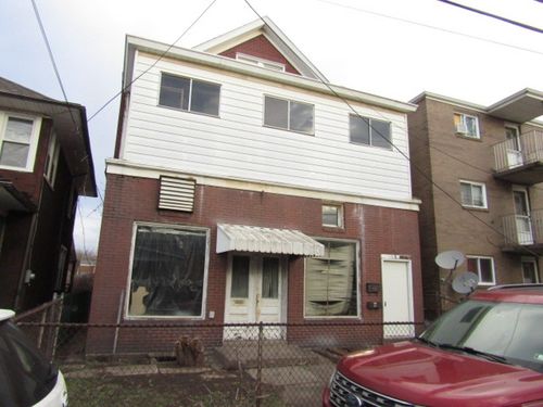 1111 Maple Ave, Turtle Creek, PA, 15145-1658 | Card Image