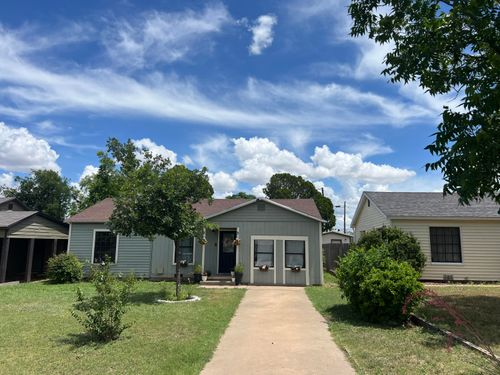 2431 Abilene St, San Angelo, TX, 76901-2036 | Card Image