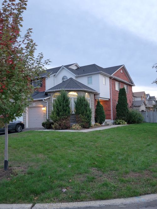 88 Wade Sq, Courtice, ON, L1E3E6 | Card Image