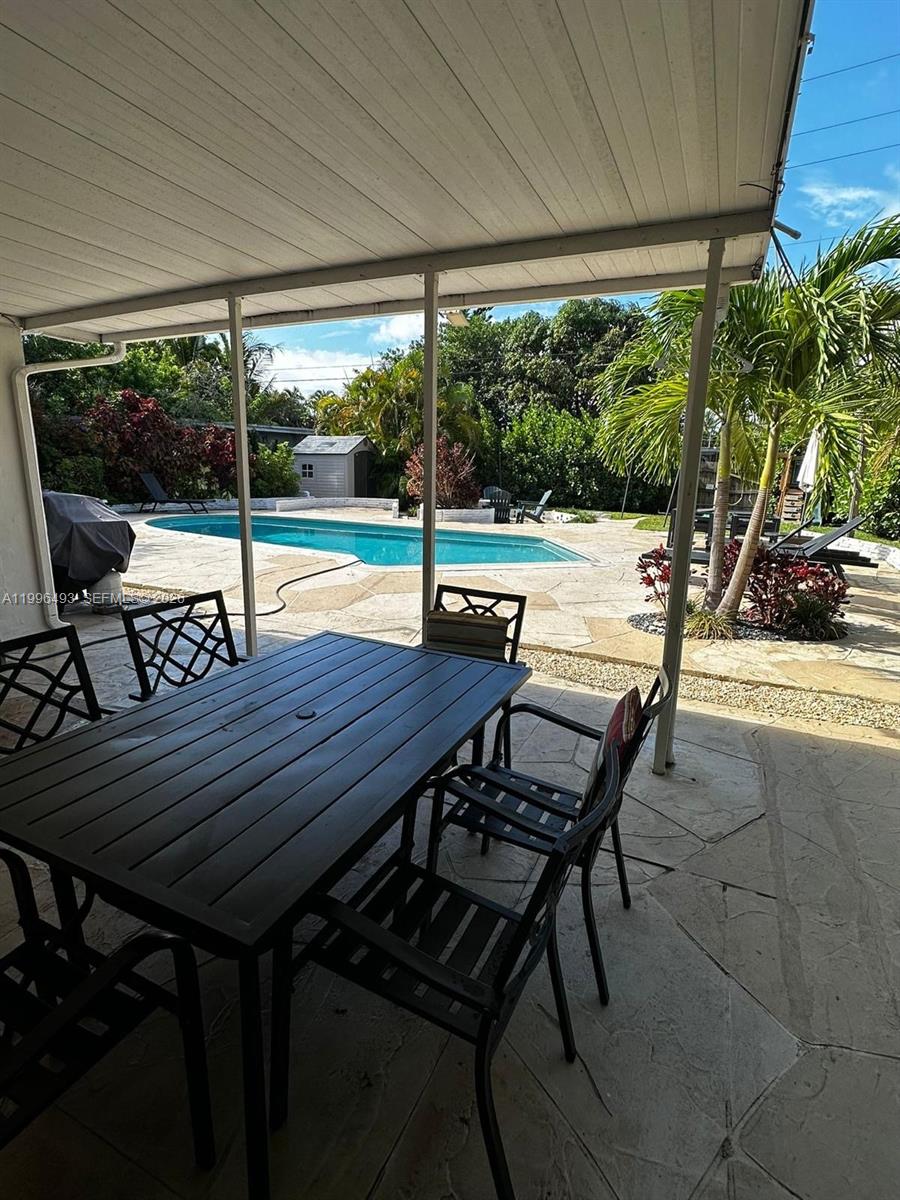 Residential Lease in Hollywood 3
