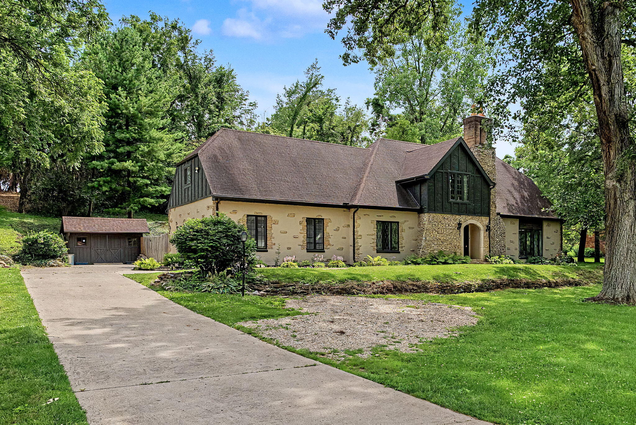 Residential in Urbana 3