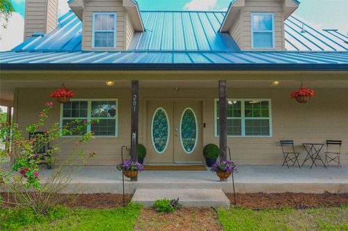 201 E Eggleston St, Manor, TX, 78653-2328 | Card Image