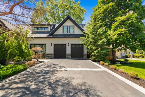 1031 Welwyn Dr, Mississauga, ON, L5J3J2 | Card Image