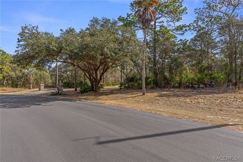 4976 W Yearling Dr, BEVERLY HILLS, FL, 34465 | Card Image
