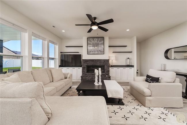 5332 Dovetail Ave, House other with 4 bedrooms, 3 bathrooms and null parking in Billings MT | Image 5