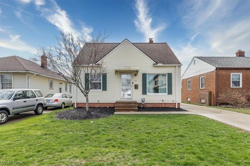 3111 Tuxedo Ave, Parma, OH, 44134-1334 | Card Image