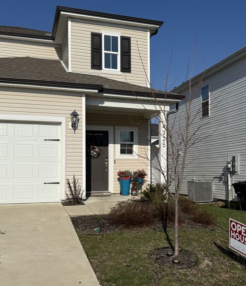 4325 Skyridge Dr, Nashville, TN, 37207-3070 | Card Image