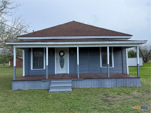 308 N Pumphrey St, Edna, TX, 77957-2560 | Card Image