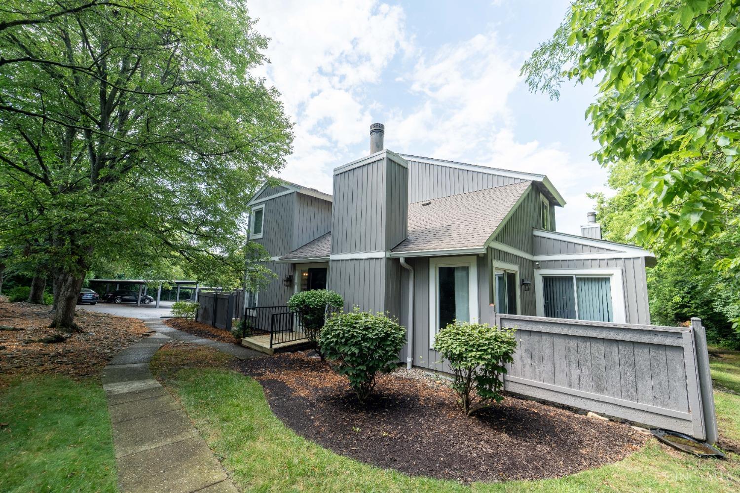Twin Lakes Dr, Fairfield, OH 45014