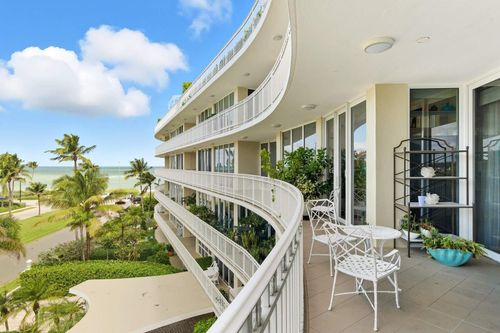 apt-f4-100 Royal Palm Way, Palm Beach, FL, 33480-4269 | Card Image