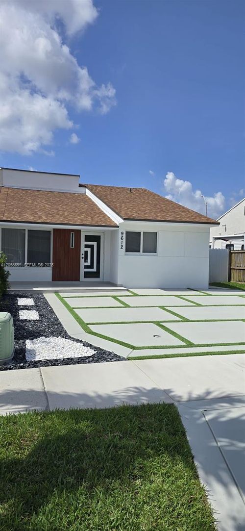 9612 Grand Canal Dr, Miami, FL, 33174-2317 | Card Image