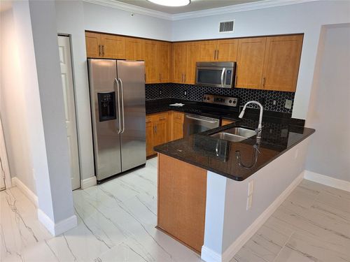 apt-108-6492 Emerald Dunes Dr, West Palm Beach, FL, 33411-2754 | Card Image