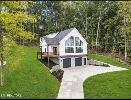 246 Clear Creek Way, Kodak, TN, 37764-2263 | Card Image
