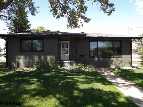 217 W 29th St, Scottsbluff, NE, 69361-4315 | Card Image