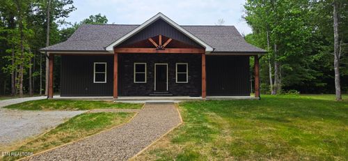 186 Short Leaf Ln, Oneida, TN, 37841-5701 | Card Image