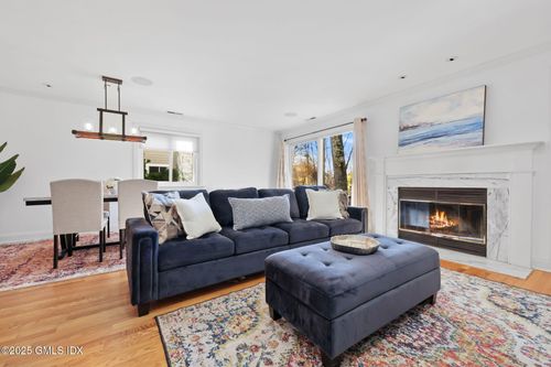 2e-333 Palmer Hill Rd, Riverside, CT, 06878-1008 | Card Image