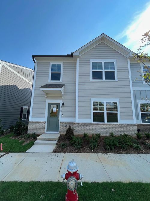 415 Parker Station Ave, Fuquay-Varina, NC, 27526-1450 | Card Image