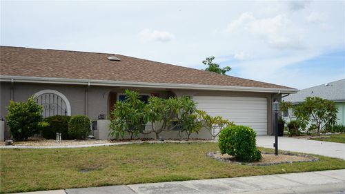 38-317 Green Manor Dr, SUN CITY CENTER, FL, 33573-5814 | Card Image