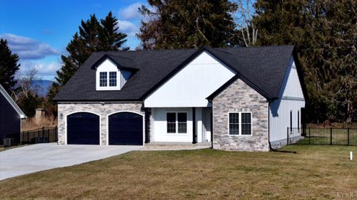 1043 Bradford Crossing Pl, Goode, VA, 24556-1101 | Card Image