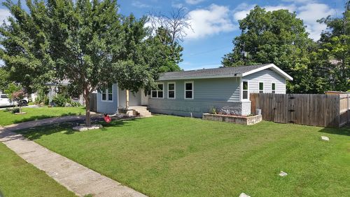 113 E Linda Dr, Garland, TX, 75041-1942 | Card Image