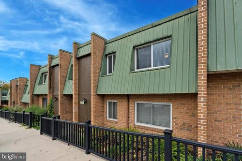 1106 Meadowview Ln, MONT CLARE, PA, 19453-5225 | Card Image