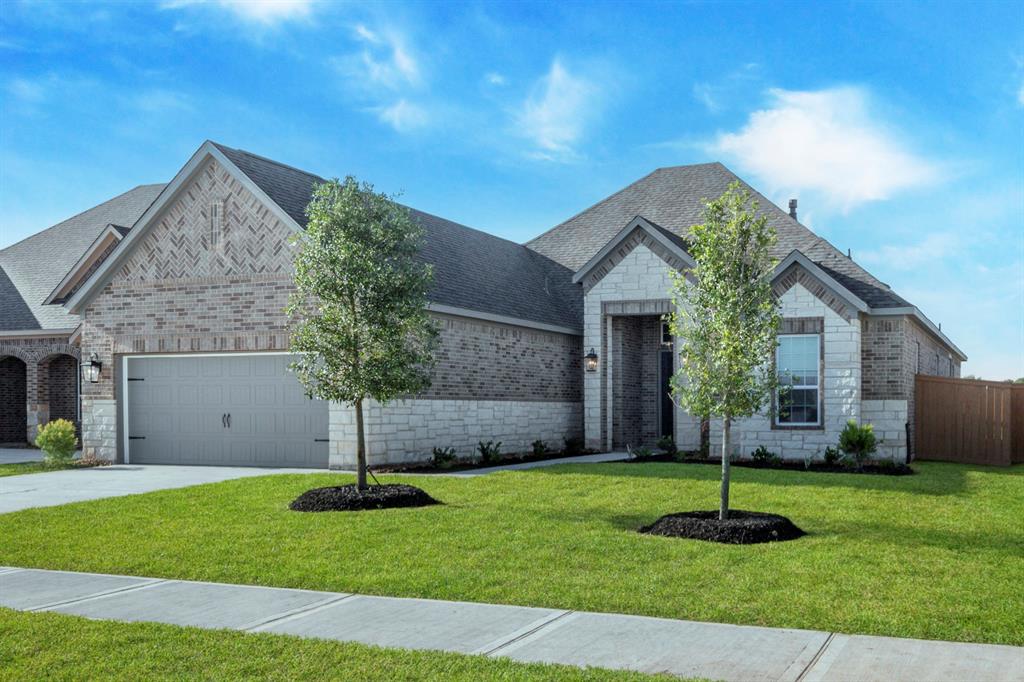 Grass Valley Dr, Iowa Colony, TX 77583