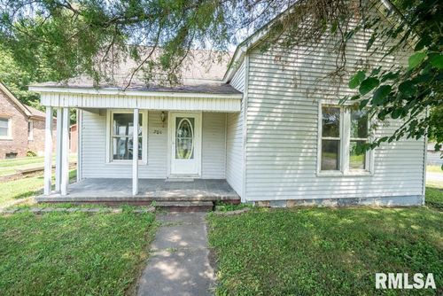 701 W Cherry St, Herrin, IL, 62948-1611 | Card Image