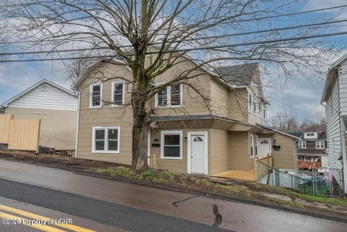 151 Robert St, Nanticoke, PA, 18634-2013 | Card Image