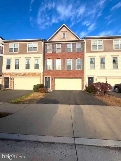 165 Royal Ct, WARRENTON, VA, 20186-2867 | Card Image