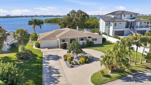 8632 Dunmore Drive, SARASOTA, FL, 34231 | Card Image