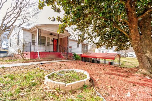 117 Spring Garden Dr, Gastonia, NC, 28052-6627 | Card Image
