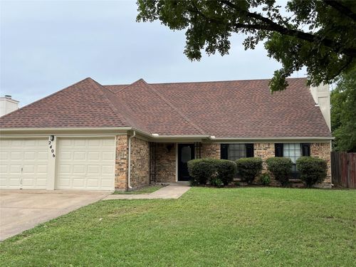 2406 Bentley Dr, Grand Prairie, TX, 75052-4112 | Card Image