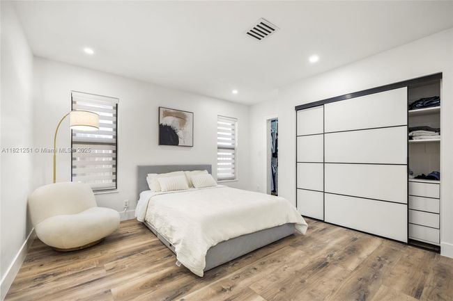 3910 Ne 27 Th Ter, House other with 4 bedrooms, 3 bathrooms and null parking in Lighthouse Point FL | Image 27