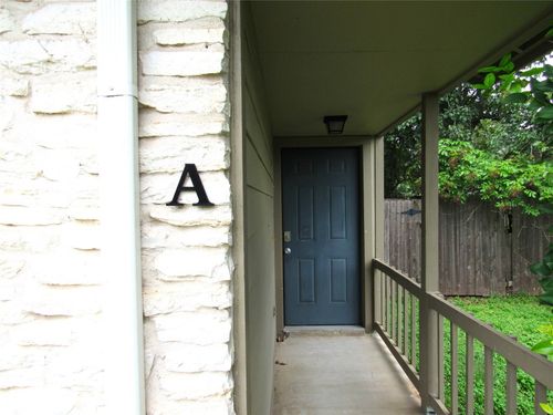 7812 W Gate Blvd, Austin, TX, 78745-6857 | Card Image
