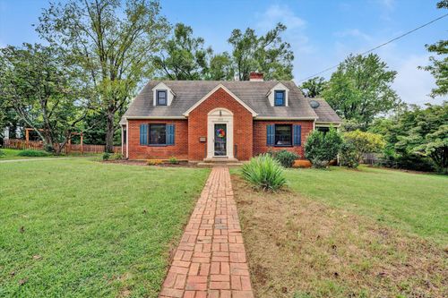 1019 Halliahurst Ave, Vinton, VA, 24179-1802 | Card Image