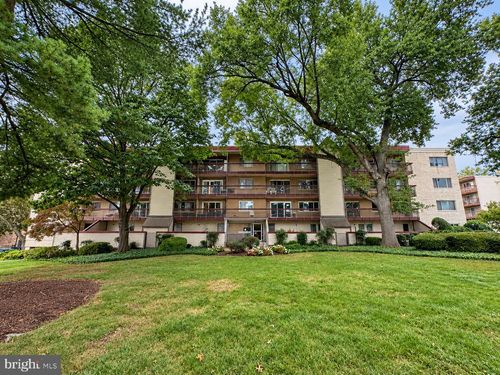 209-10300 Westlake Drive, BETHESDA, MD, 20817 | Card Image