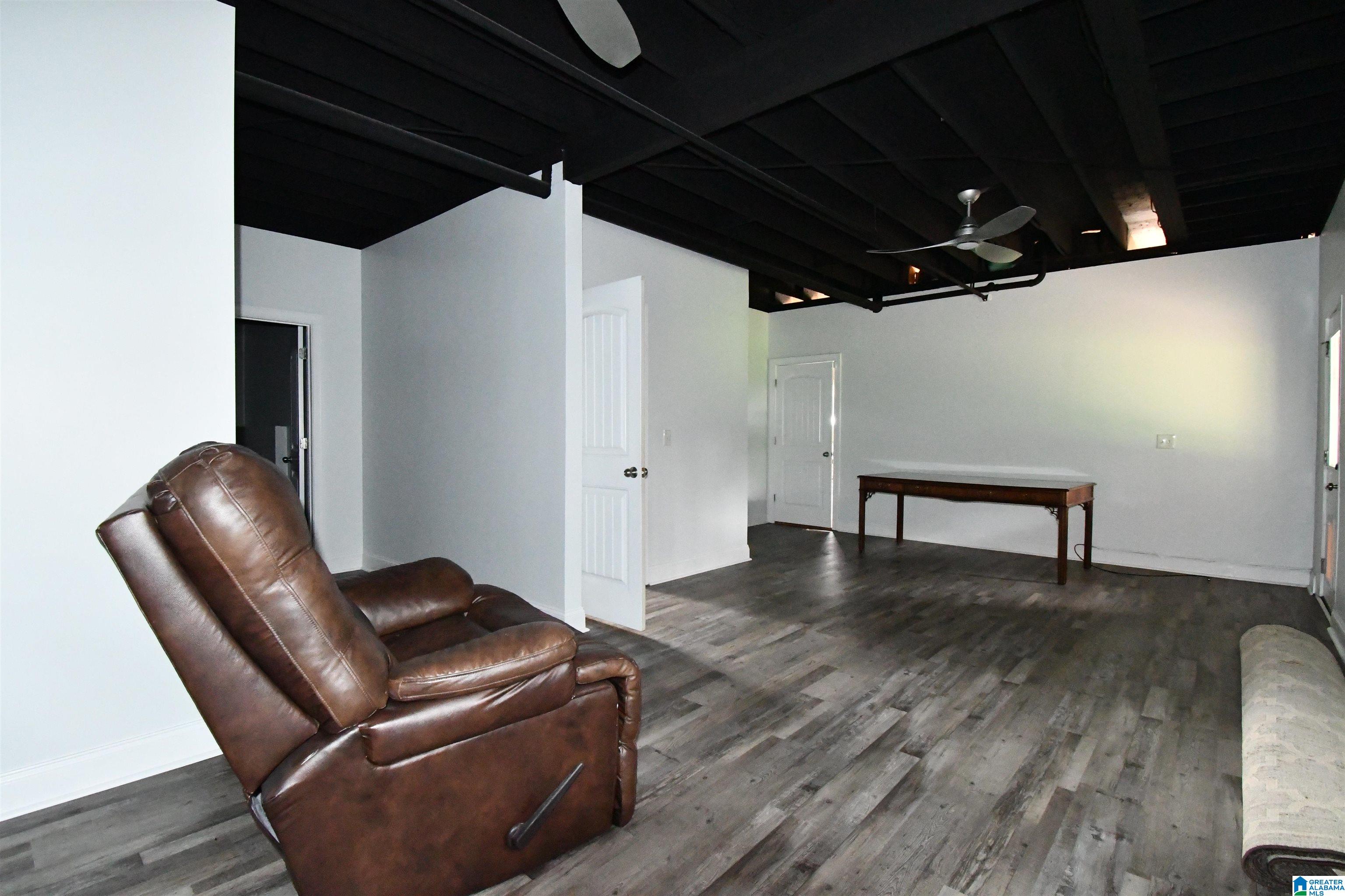 Residential in SPRINGVILLE 2
