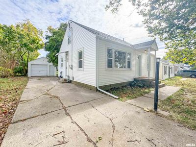 3322 N Stanley Street, House other with 2 bedrooms, 1 bathrooms and null parking in Peoria IL | Image 3