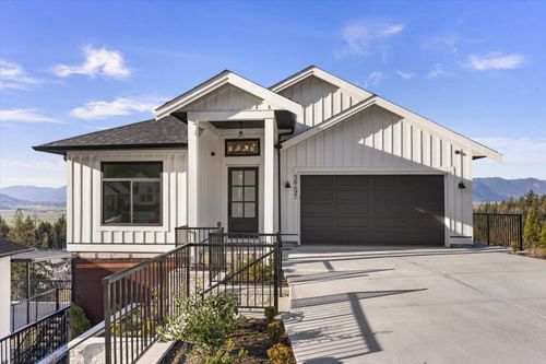 50497 Kingston Dr, Chilliwack, BC, V4Z0C2 | Card Image