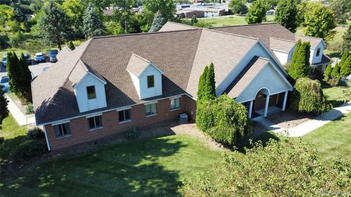 1225 W Grand River Ave, Howell, MI, 48843-3975 | Card Image