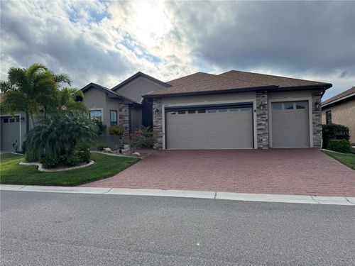 1142 Sawgrass Dr, WINTER HAVEN, FL, 33884-3643 | Card Image